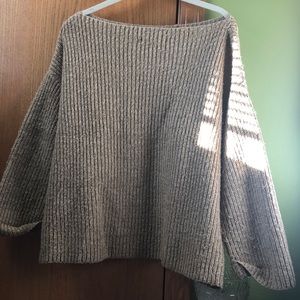 Oversized beige/cream sweater